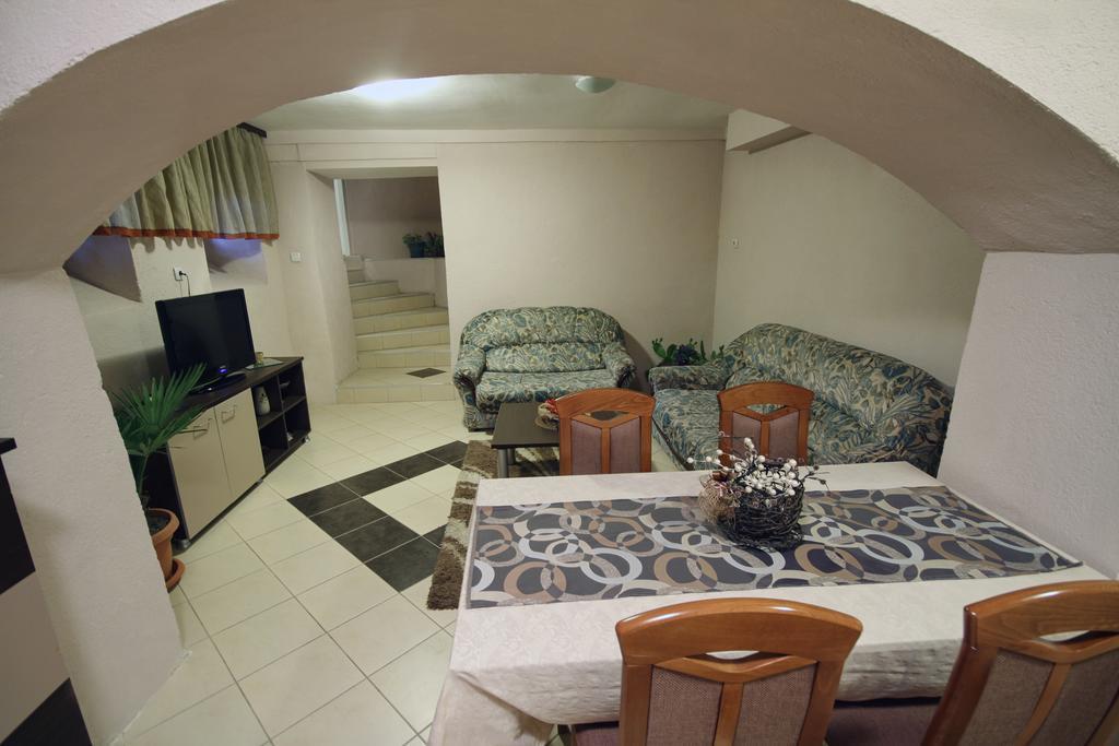 Guest House Via Bitola Exteriör bild